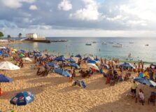 Saiba quantos feriados prolongados Salvador terá em 2025. Confira datas!