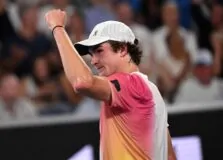 Tenista João Fonseca lidera ranking de buscas no Brasil em 2025