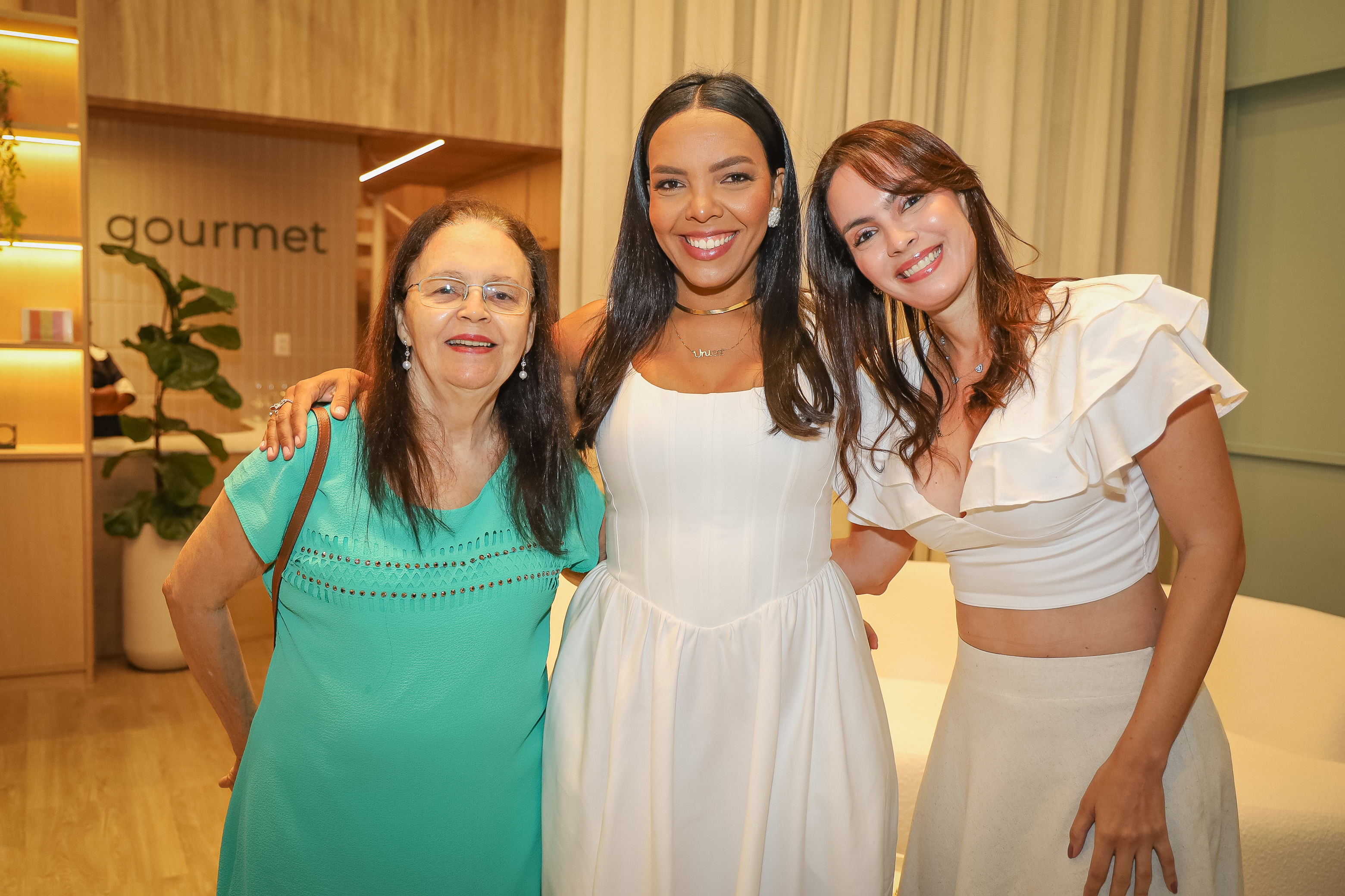 Ana Barreto, Jamile Miranda e Itamar Barreto