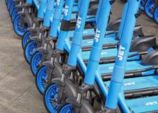 Serviço de patinetes elétricos inicia fase de testes em Salvador