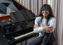 Luiz Caldas faz show especial no MAM em comemoração aos 40 anos do disco “Magia”