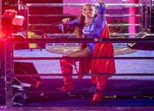 É “Sururu” na avenida! Babado Novo agita foliões na abertura do Carnaval 2025