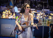 Marisa Monte anuncia show especial com orquestra em Salvador