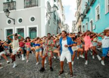 Gravação do novo clipe do É o Tchan agita pontos turísticos de Salvador