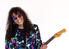 Luiz Caldas – cantor fala sobre sua trajetória no Axé Music e a singularidade do álbum “Magia”