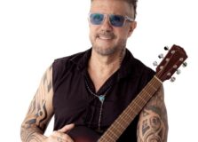 Tuca Fernandes vai movimentar foliões na Bahia e em Minas Gerais