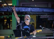 Durval Lélys apresenta repertório que une nostalgia e inovação em Salvador