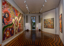 Exposição de Aislan Pankararu tem visitação estendida na Casa Rosa