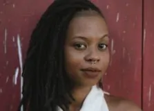 Amanda Julieta lança livro “No rastro de Estela” na Casa do Benin