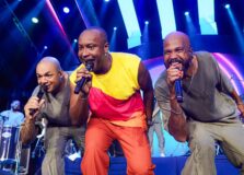 Thiaguinho abre a noite no Camarote Club com show no Carnaval de Salvador