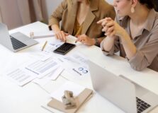 Diferença salarial entre homens e mulheres continua a crescer no Brasil