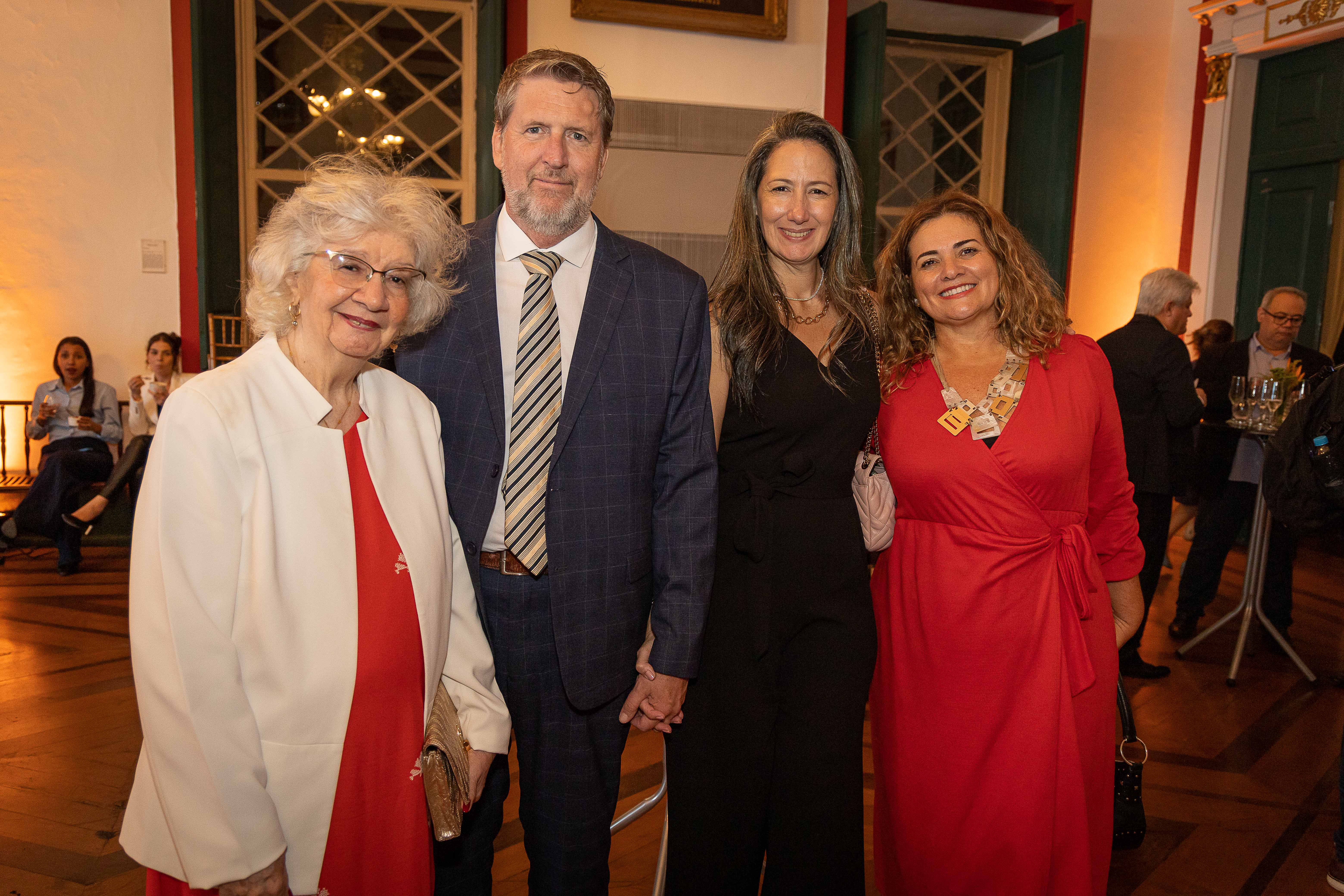 Maria Constança Galvão, Maurício Smijtink , Renata Galvão e Agnaluce Moreira