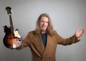 Humberto Gessinger encerra turnê ‘Acústicos Engenheiros do Hawaii’ com show em Salvador