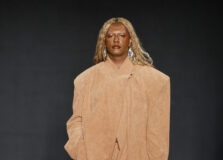 Kenner e Dendezeiro se unem para desfile na SPFW N59