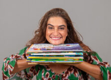 Renata Fernandes lança “Que charada esconde a bicharada” em Salvador