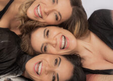 Espetáculo ‘Agora É Que São Elas!’ no Teatro Faresi