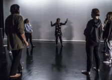 Salvador sedia workshop internacional com artista visual espanhola