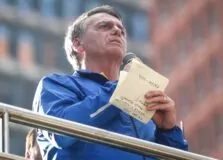 Defesa de Bolsonaro apresenta recurso ao STF pedindo revisão da pena