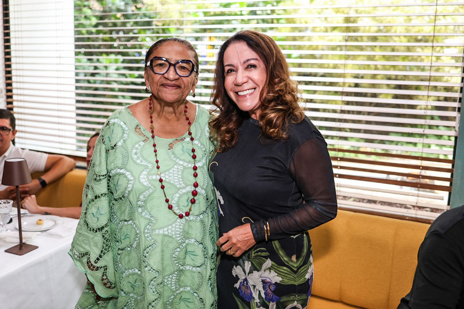 Licia Fabio e Maíza Brito