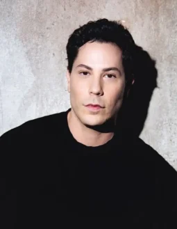 Christian Chávez no Teatro Faresi