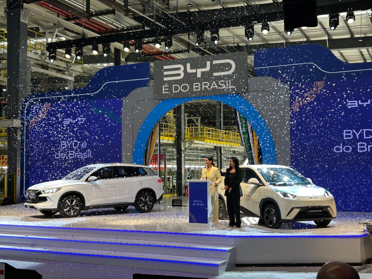 Carros BYD fabricados na Bahia