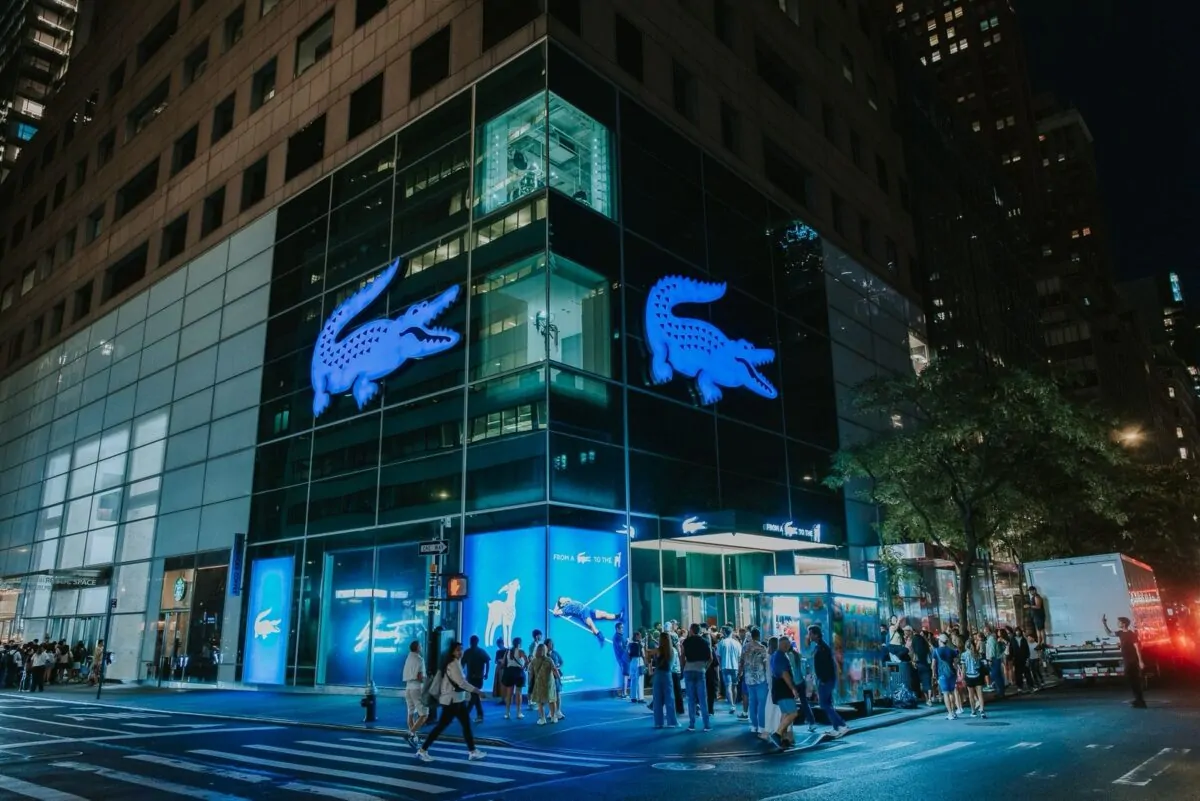 Lacoste reinventa sua icônica logo para celebrar famoso jogador - Anota ...