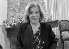 Luto! Morre Maria Berklian, influenciadora conhecida como ‘Rainha do Brasil’