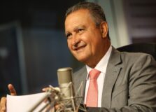 “Revisão do IR promete injetar dinheiro no bolso de milhões de brasileiros”, diz Rui Costa