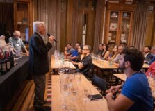 Vinícola Penedo Borges celebra 20 anos com masterclass exclusiva em Salvador