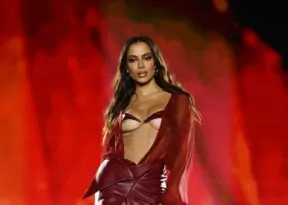 Novo álbum de Anitta estreia em primeiro lugar no Spotify