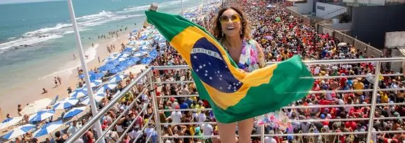 Daniela Mercury convida artistas para “Ato pela Democracia” em Salvador