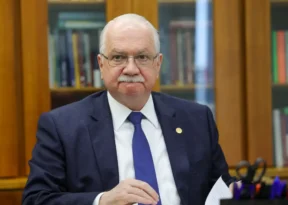 Edson Fachin defende imparcialidade no Judiciário em meio a críticas no STF