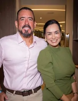 Baby Boom! Gegê e Priscila Magalhães anunciam gravidez