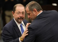 Defesa de Bolsonaro comemora voto de Fux por absolvição no STF