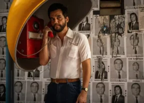 Filme O Agente Secreto chega ao streaming neste sábado. Confira!