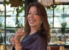 Moema Pitanga celebra aniversário em Lisboa com a família