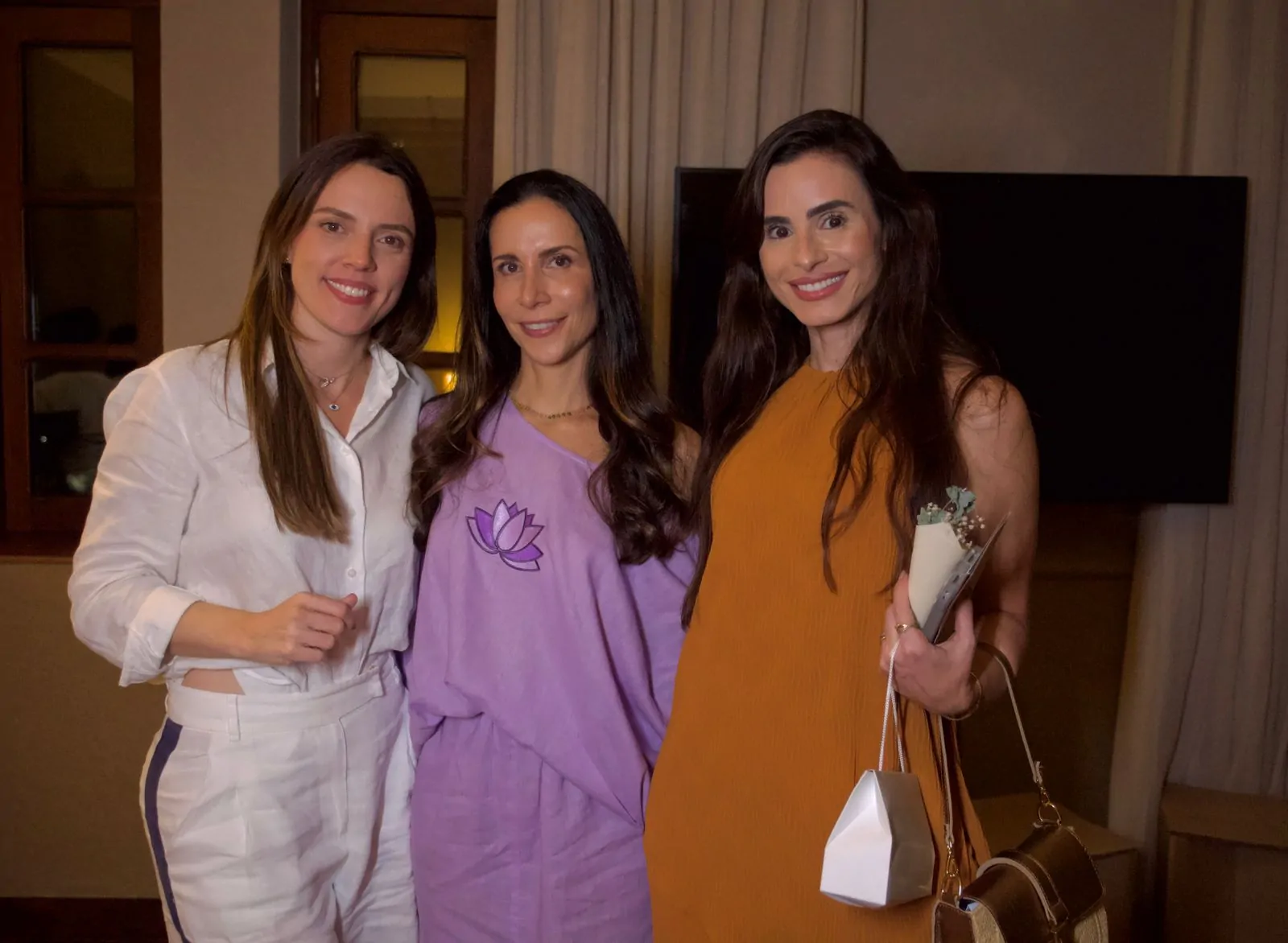 Camila Martins, Camila Meccia e Michelle Gonzalez