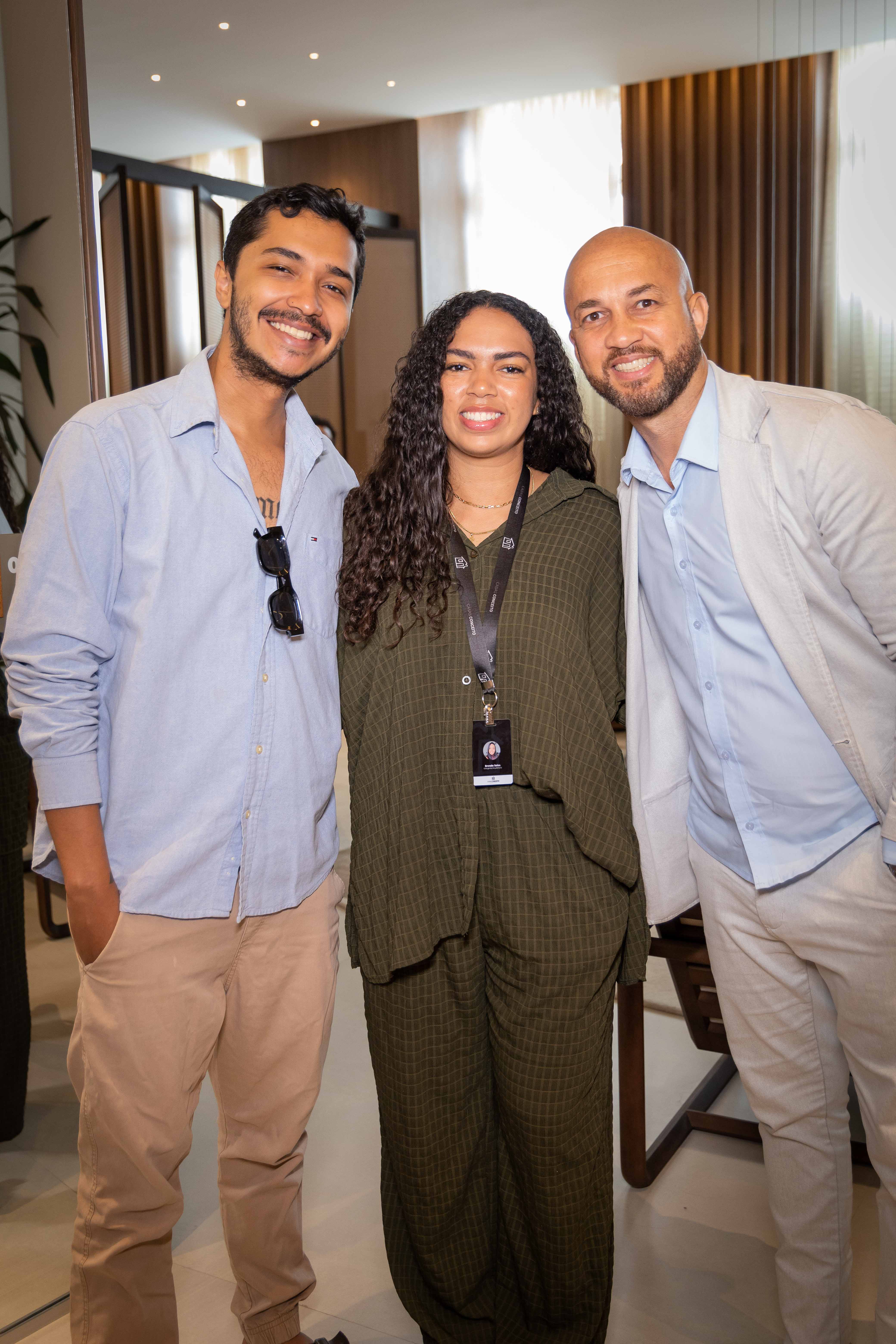 Raul Carvalho, Brenda Sales e Gil Brito