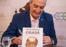 Fotos – Paulo Cavalcanti lança livro ‘Inteligência Cidadã’ em cerimônia na ACB
