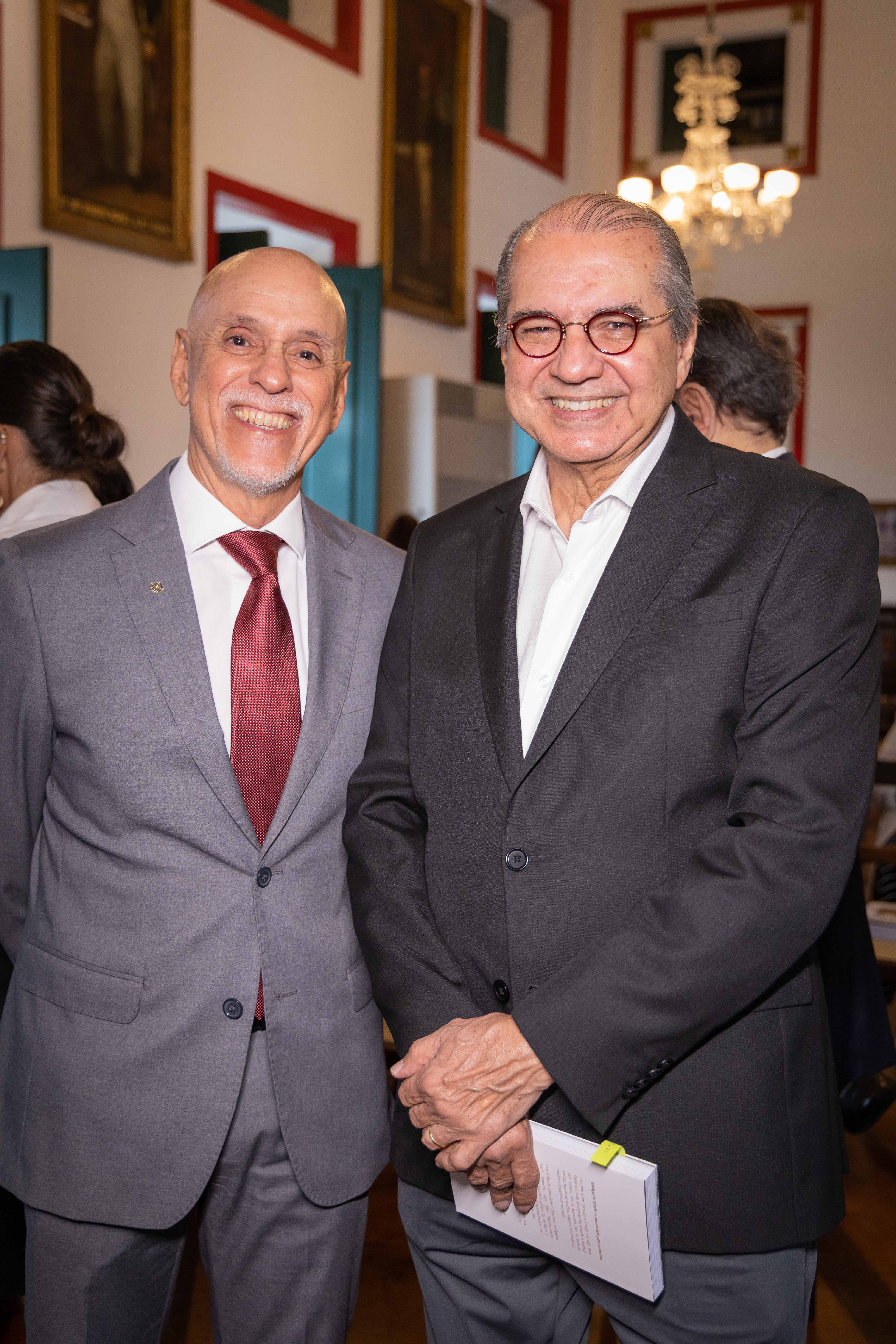 Ricardo Vasques e Roberto Sá Menezes