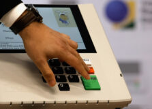 Juristas da Justiça Eleitoral debatem eleições de 2026 em encontro nacional em Salvador