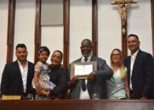 Péricles recebe título de Cidadão Baiano na Assembleia Legislativa