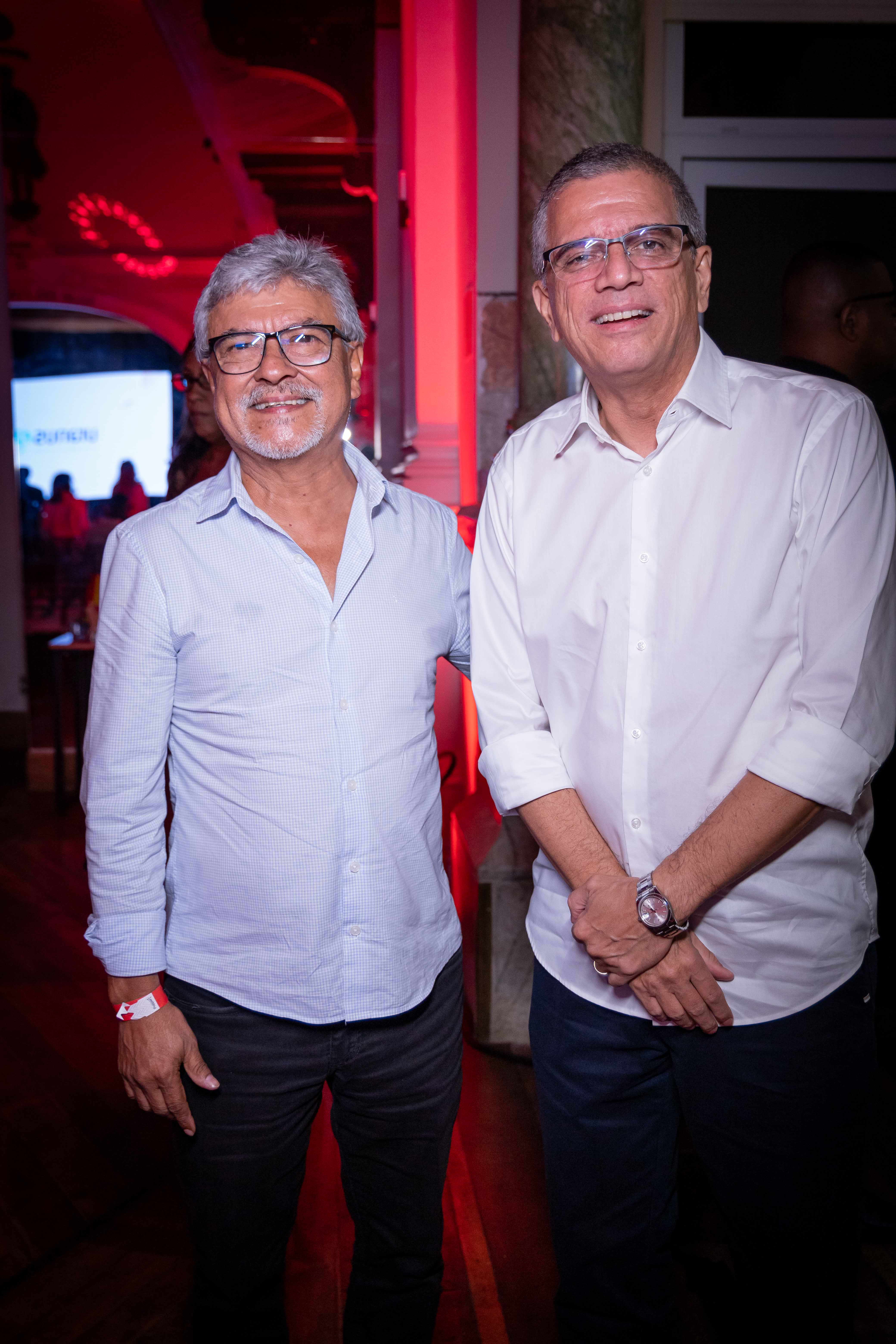 Eduardo Mariano e Cláudio Carvalho