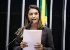 Roberta Roma propõe reconhecimento da profissão de influenciador digital
