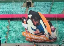 Thiaguinho recebe homenagem das Obras Sociais Irmã Dulce durante A Tardezinha em Salvador