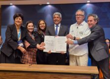 Bahia vai produzir medicamentos para tratamento oncológico e outras doenças