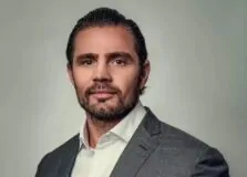 Mensagens indicam que Daniel Vorcaro sugeriu encontros com Alexandre de Moraes