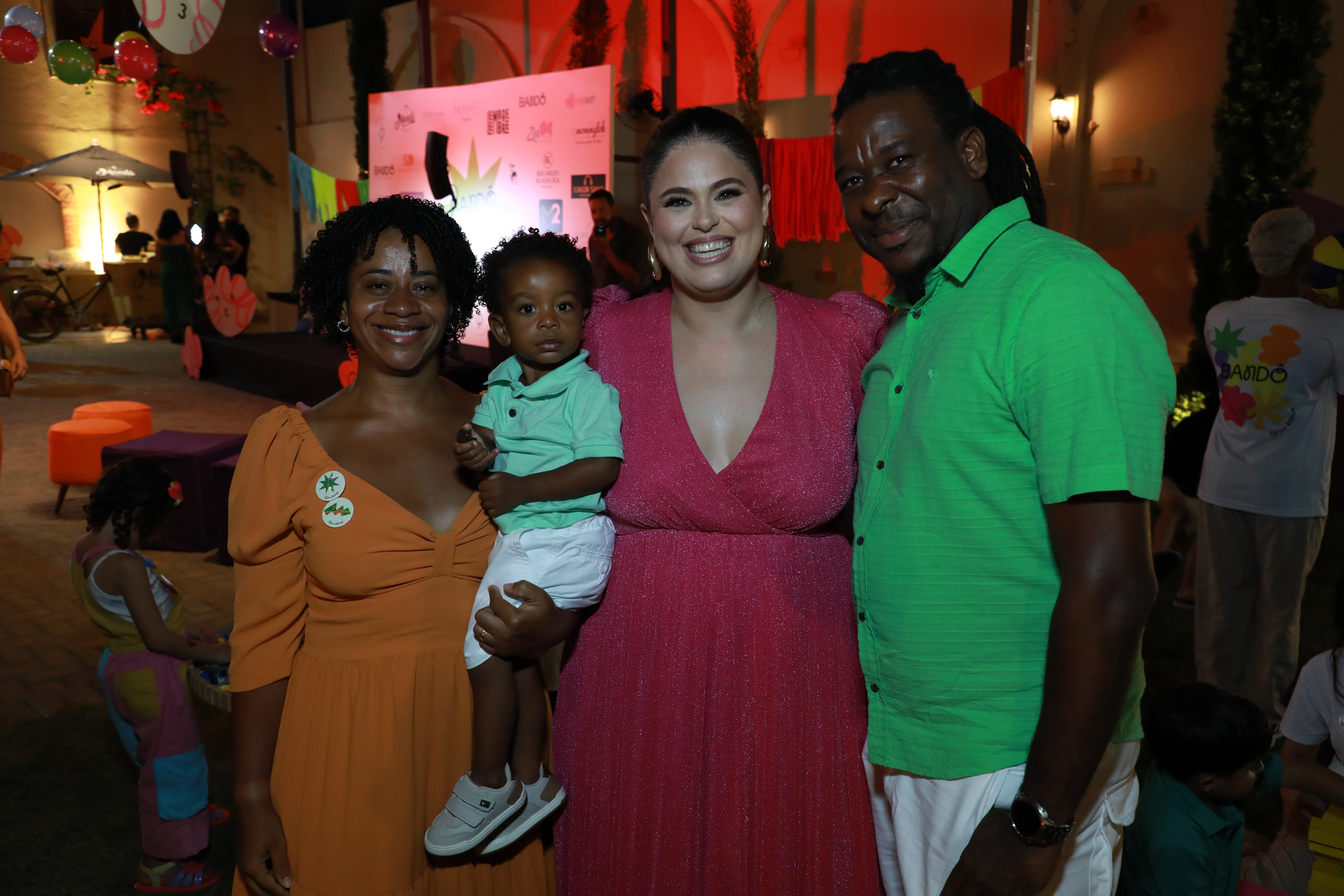 Taiane Candeias, Dito da hora, Dito José, Stephanie Nery