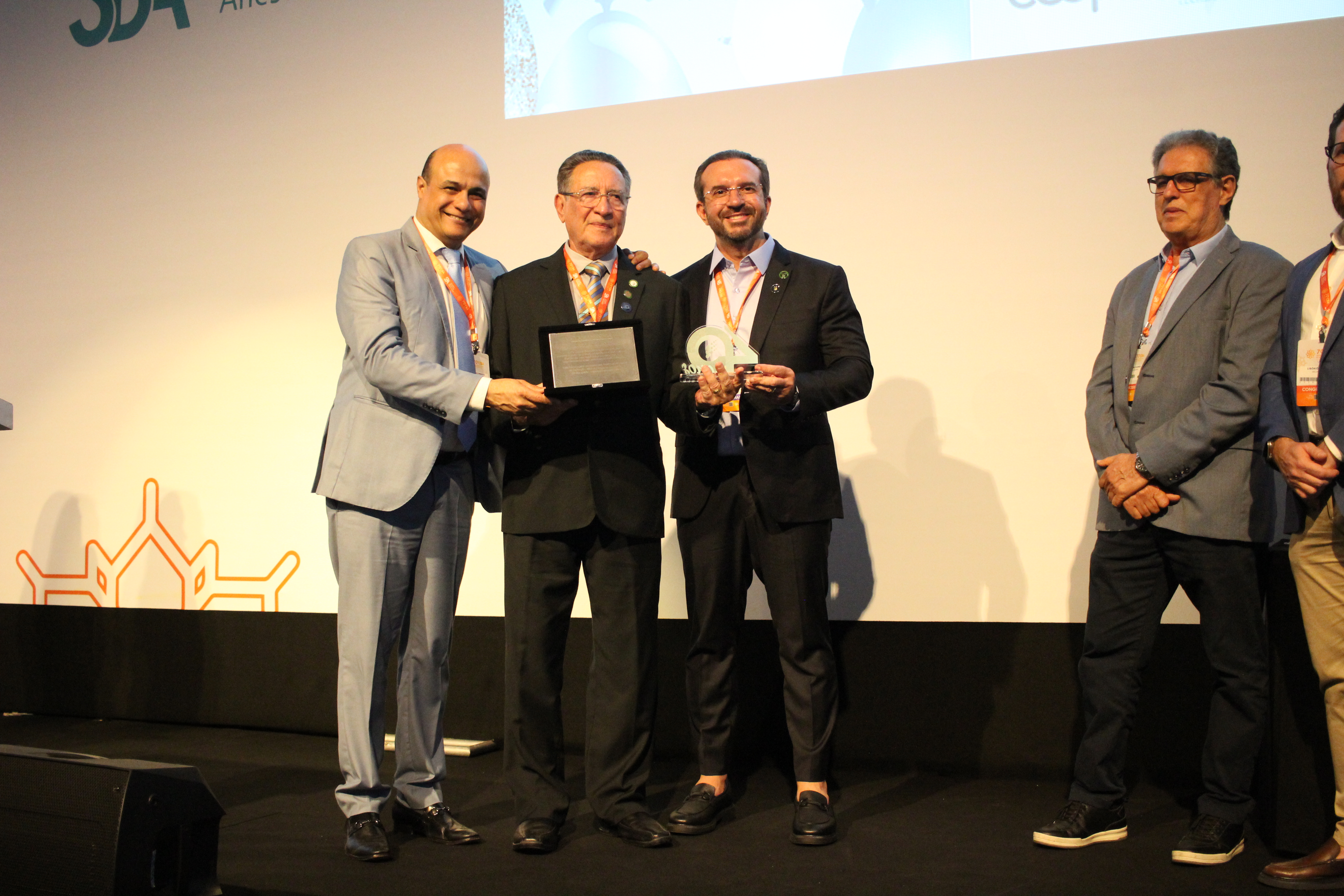 Carlos Eduardo, Hugo Dantas, Jedson Nascimento