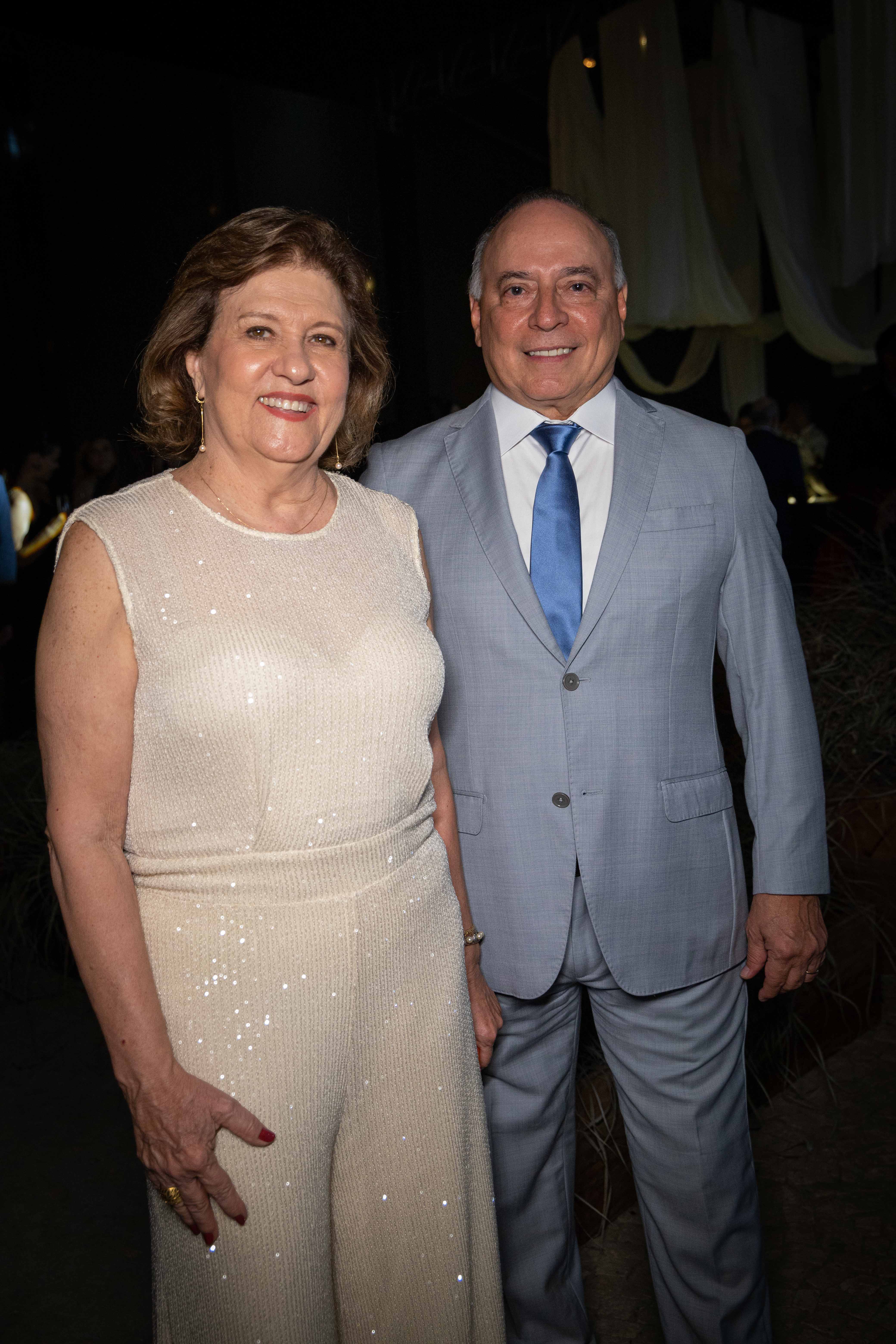 Angela Carvalho e Ronaldo Varela